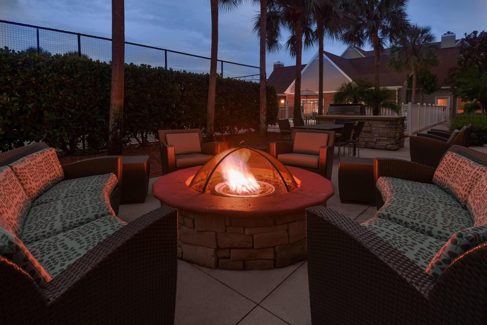 Residence Inn By Marriott Fort Myers Exterior photo