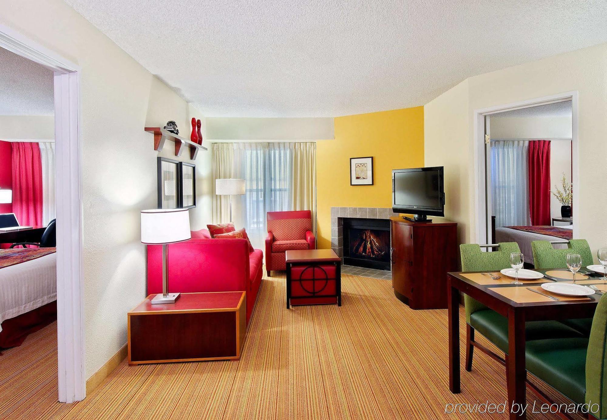 Residence Inn By Marriott Fort Myers Exterior photo