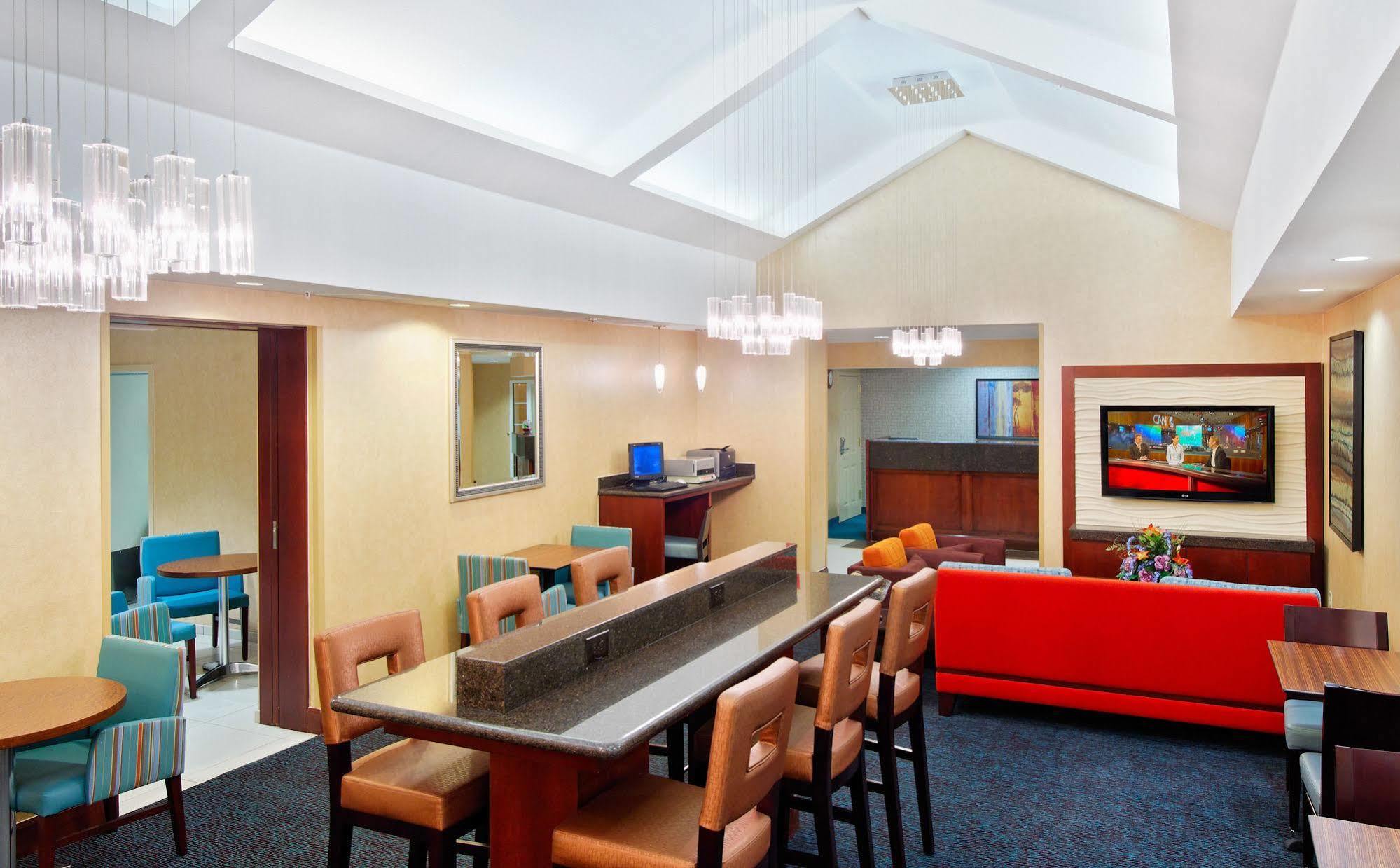 Residence Inn By Marriott Fort Myers Exterior photo