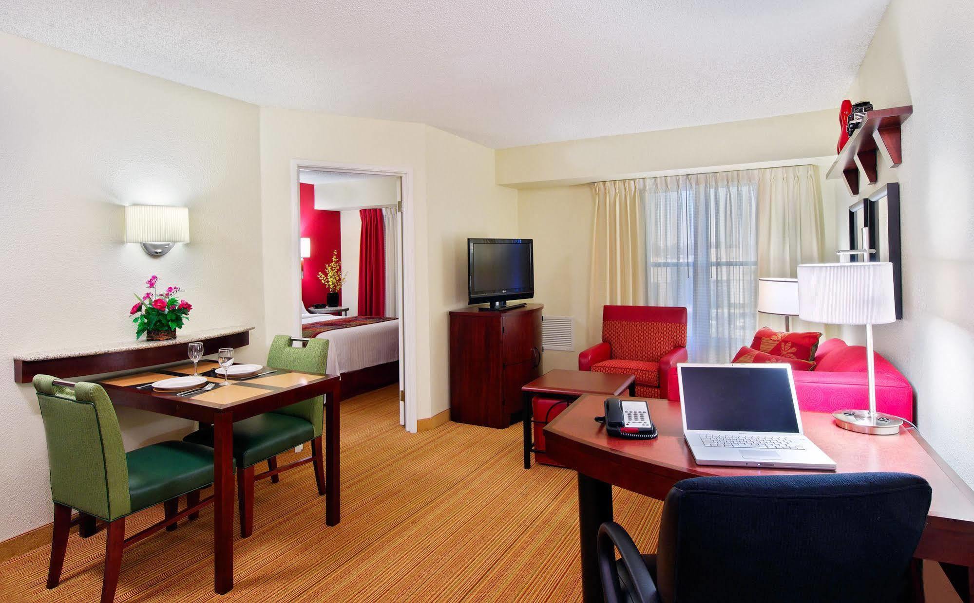 Residence Inn By Marriott Fort Myers Exterior photo