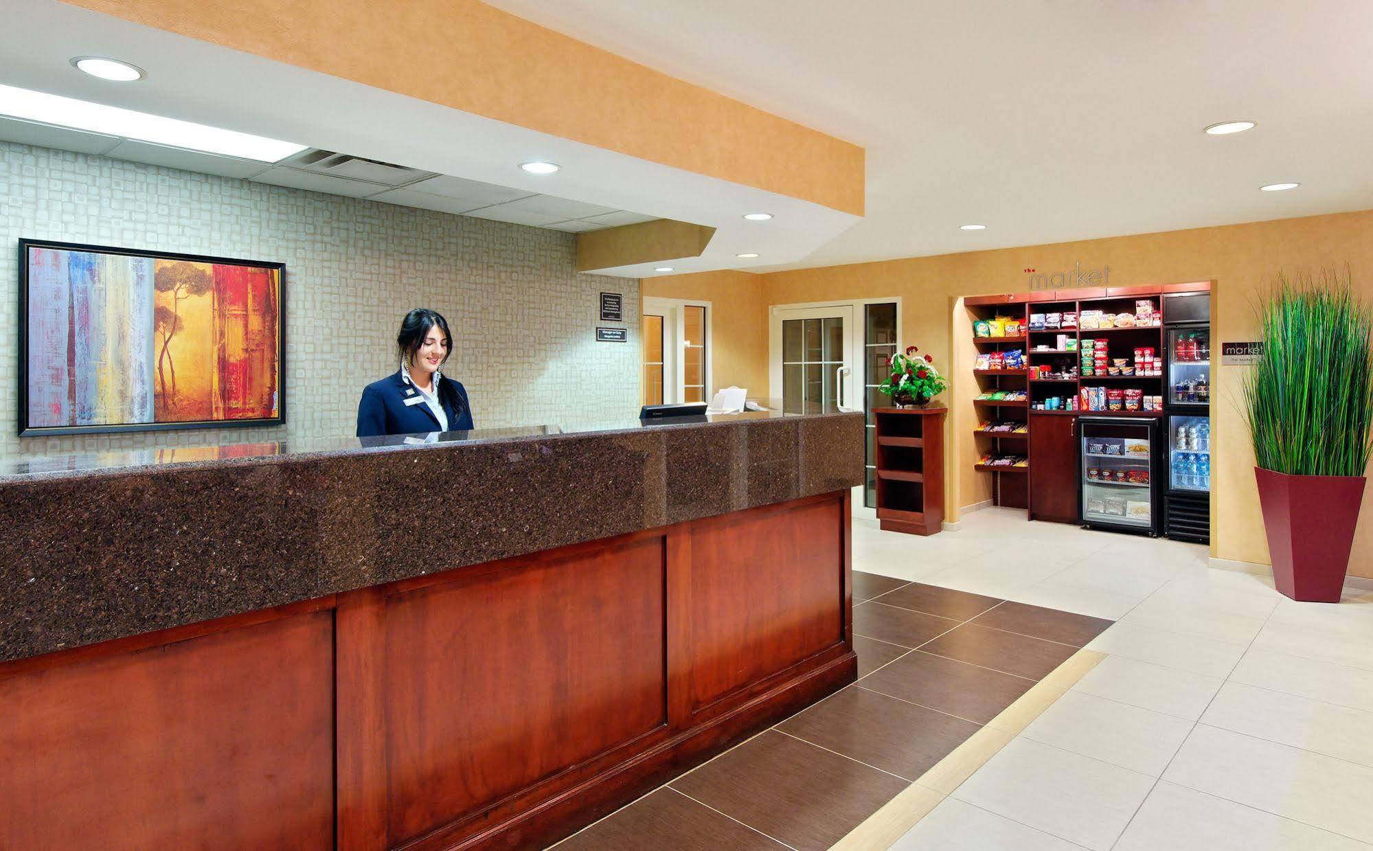 Residence Inn By Marriott Fort Myers Exterior photo